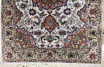 27007406c - Keschan Seide, Ägypten, Mitte 20.Jhd, reineNaturseide, ca. 145 x 100 cm, ...