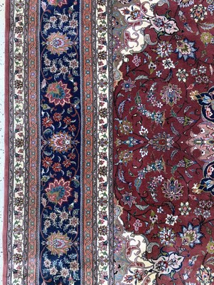 27007416d - Esfahan fein, China, Ende 20.Jhd, Korkwolleauf Baumwolle, ca. 303 x 253 cm, gereinigt, ...