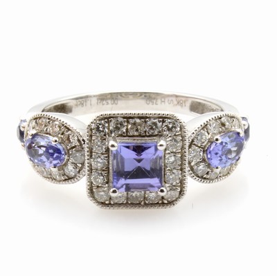 Image Ring mit Tansaniten und Brillanten, WG 750/ 000, 5 Tansanite zus. ca. 1.18 ct, 36 Brill. ...