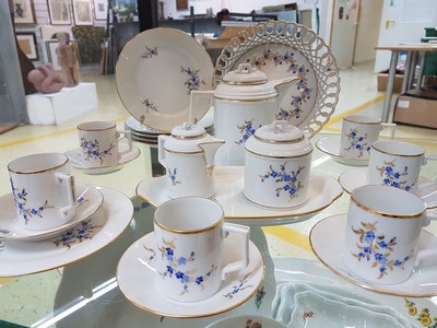 27007587a - Mokka- bzw. Espressoservice, Höchst, Form Kurfürst, Dekor Vergissmeinnicht ...