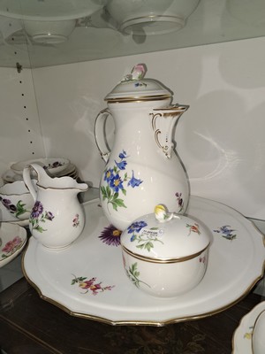 27007593b - Kaffeeservice, Meissen, 20. Jh., 2. Wahl, Porzellan, Blume 1 und Blume 2, 7 Kaffeetassen ...