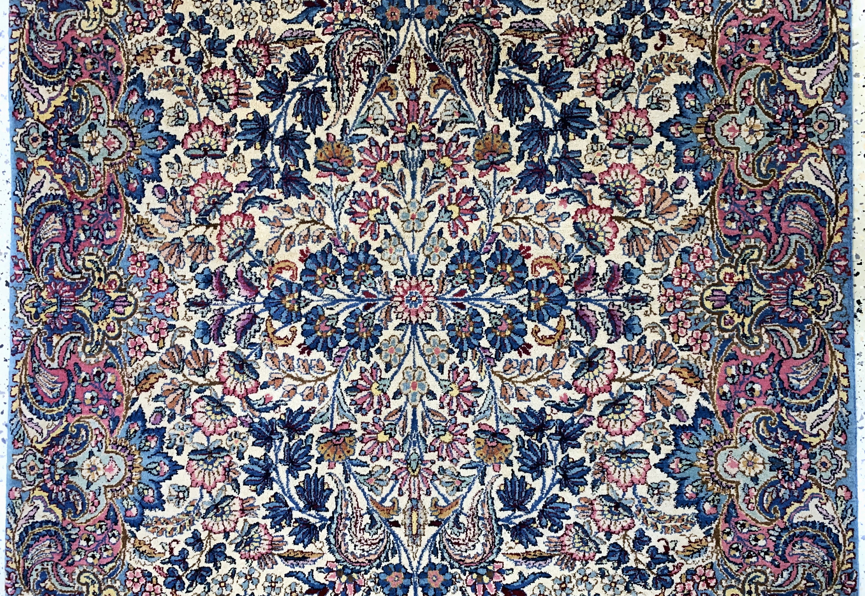 Detail b: Kerman"Lawar"antik fein, Persien, um 1900, Korkwolle auf Baumwolle, ca. 217 x 120 cm, (nahezu neuwertig)
