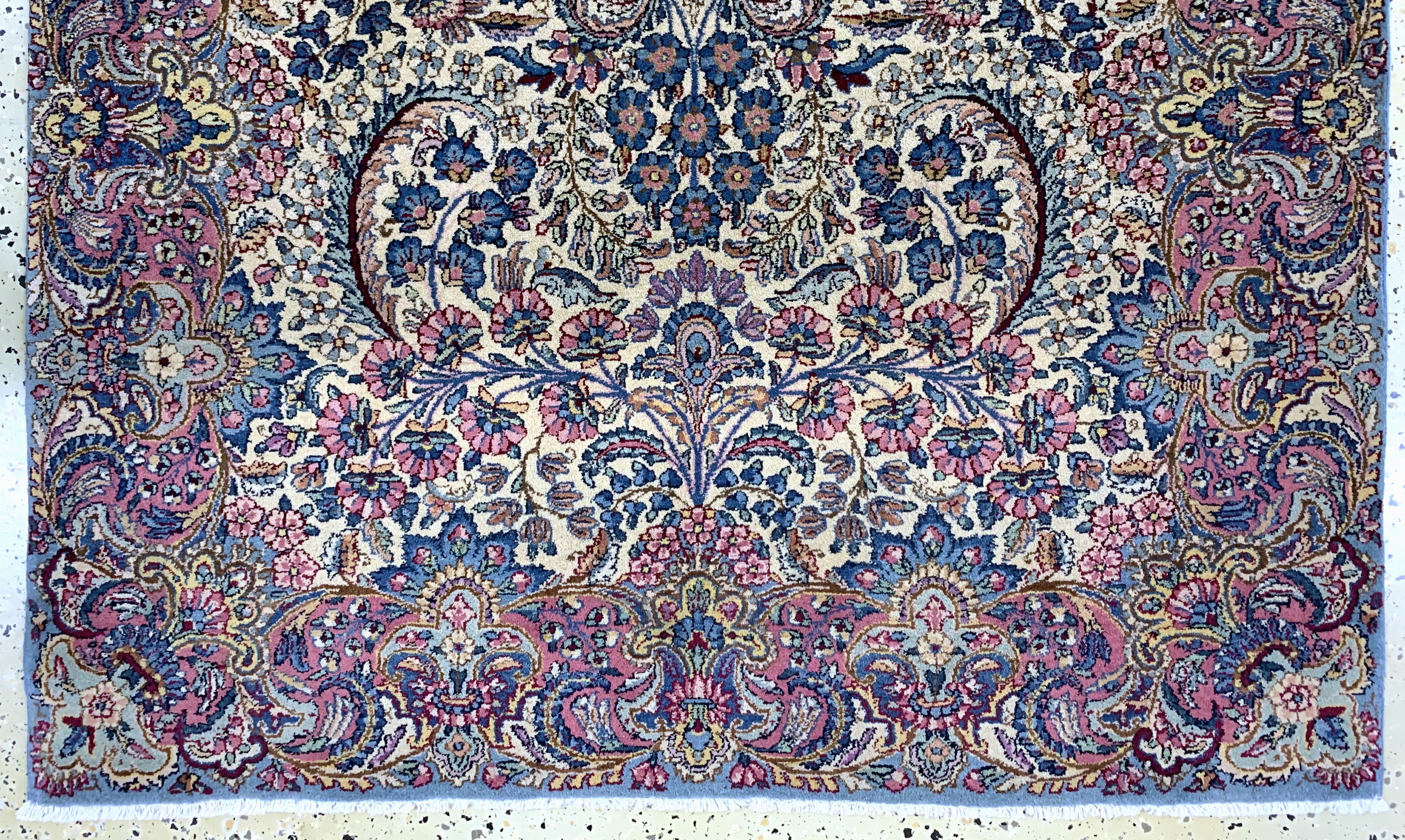 Detail c: Kerman"Lawar"antik fein, Persien, um 1900, Korkwolle auf Baumwolle, ca. 217 x 120 cm, (nahezu neuwertig)