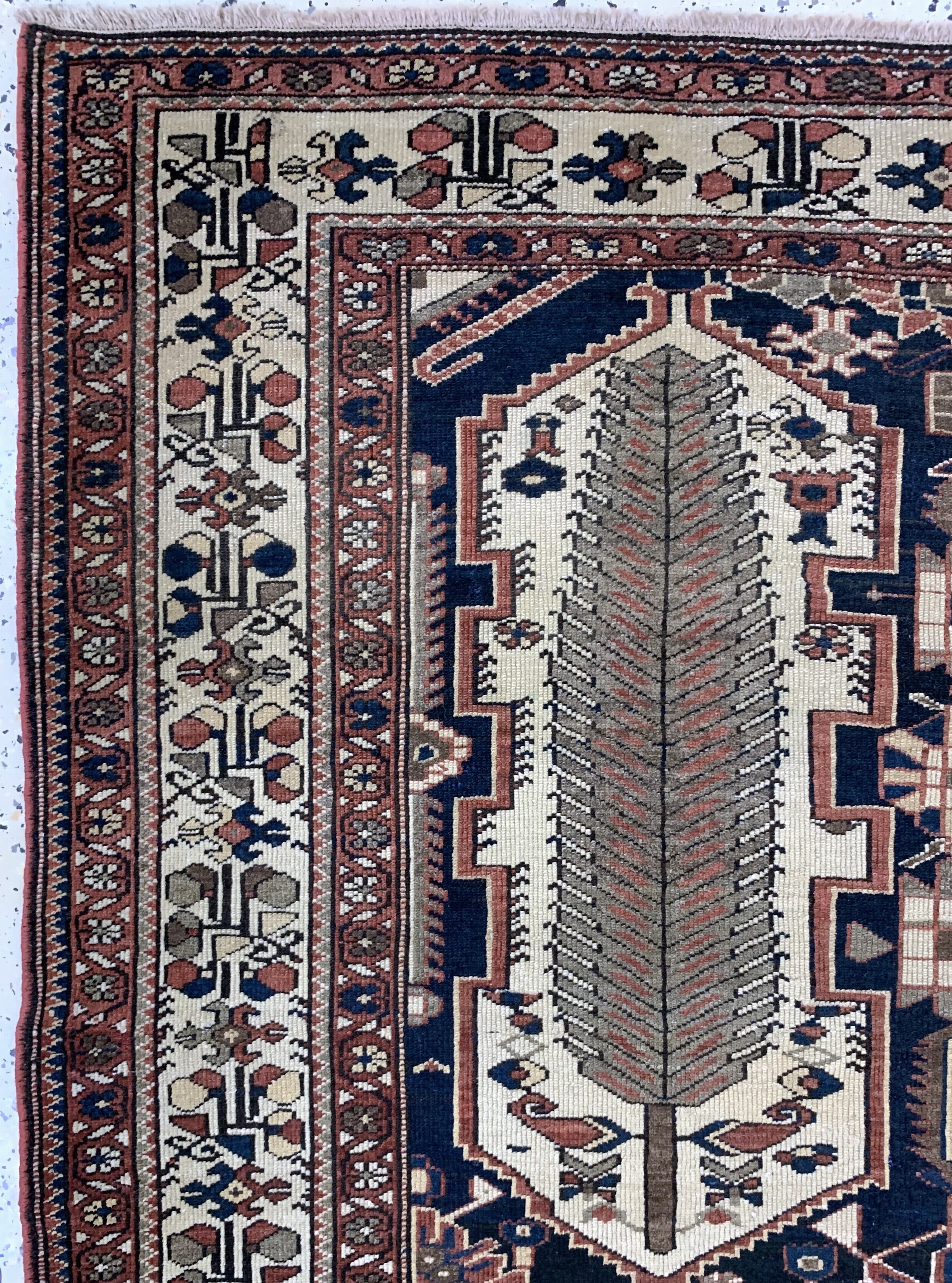 Detail c: Bachtiar"Baum-Teppich", Persien, um 1920-1930, Wolle auf Baumwolle, ca. 195 x 142 cm, EHZ: 2, (fachkundig restauriert & gereinigt)