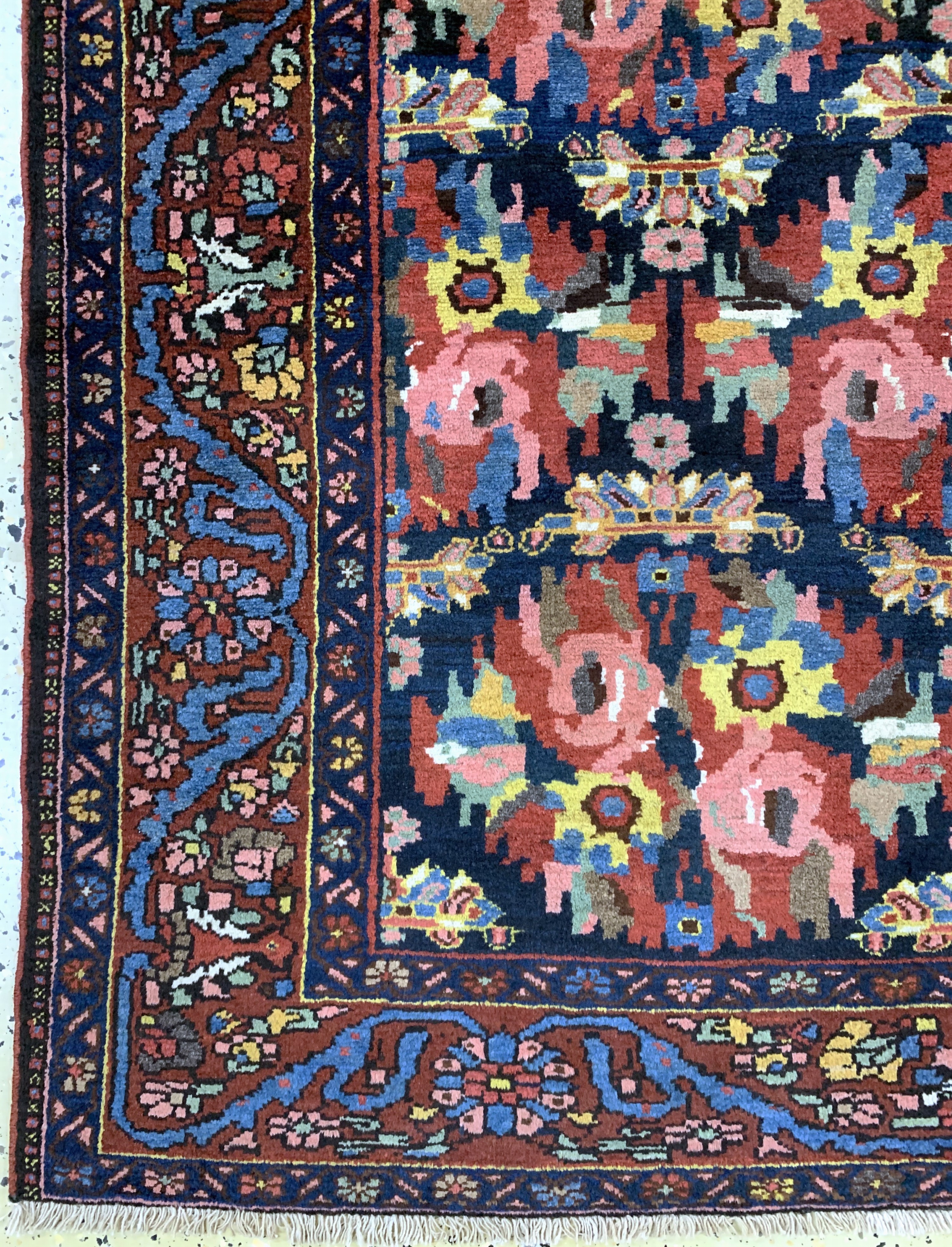 Detail b: Bachtiar"Golfarang"fein, Persien, um 1920, Wolle auf Baumwolle, ca. 215 x 144 cm, EHZ: 1-2, (fachkundig gereinigt).