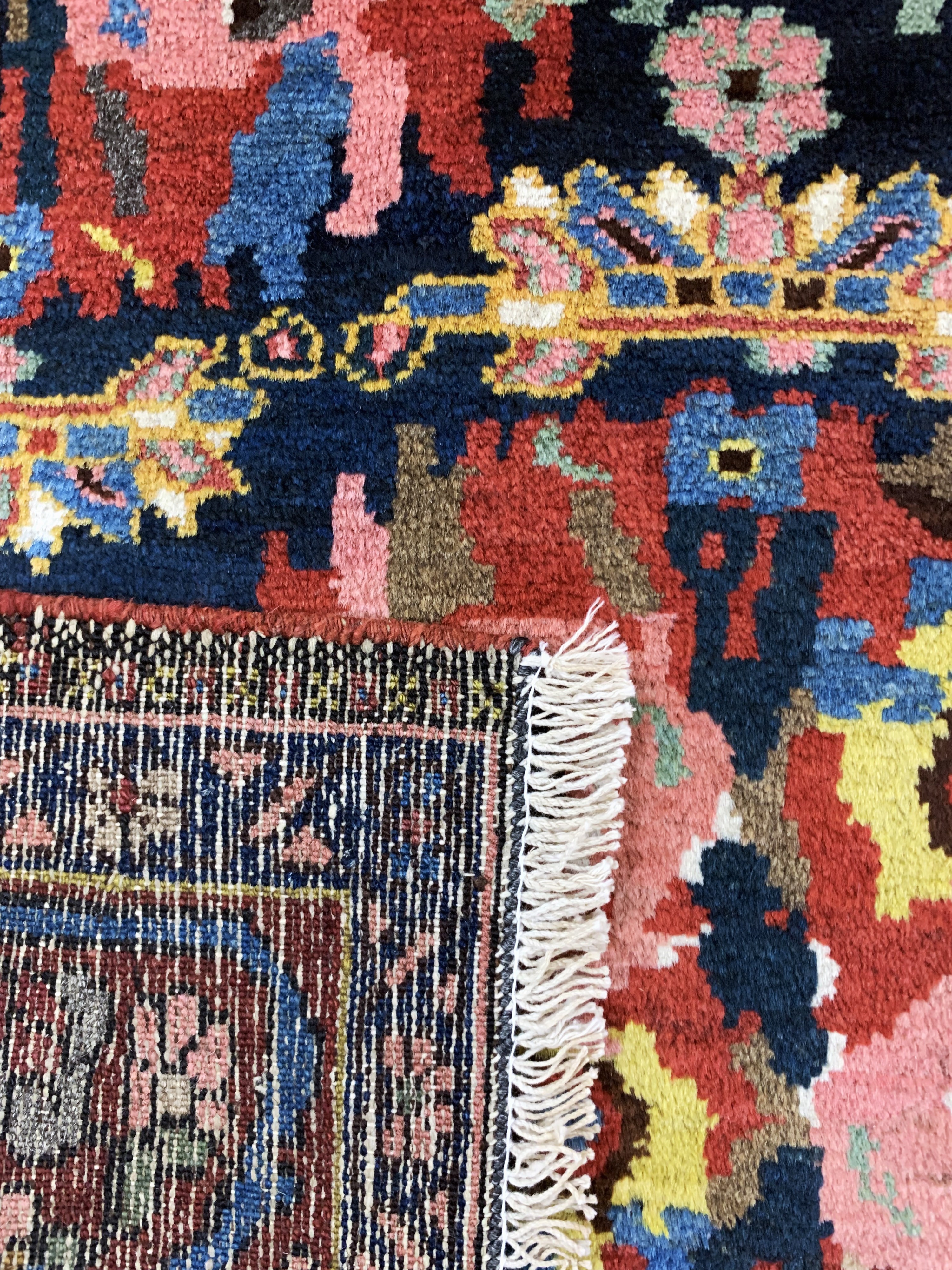 Detail f: Bachtiar"Golfarang"fein, Persien, um 1920, Wolle auf Baumwolle, ca. 215 x 144 cm, EHZ: 1-2, (fachkundig gereinigt).