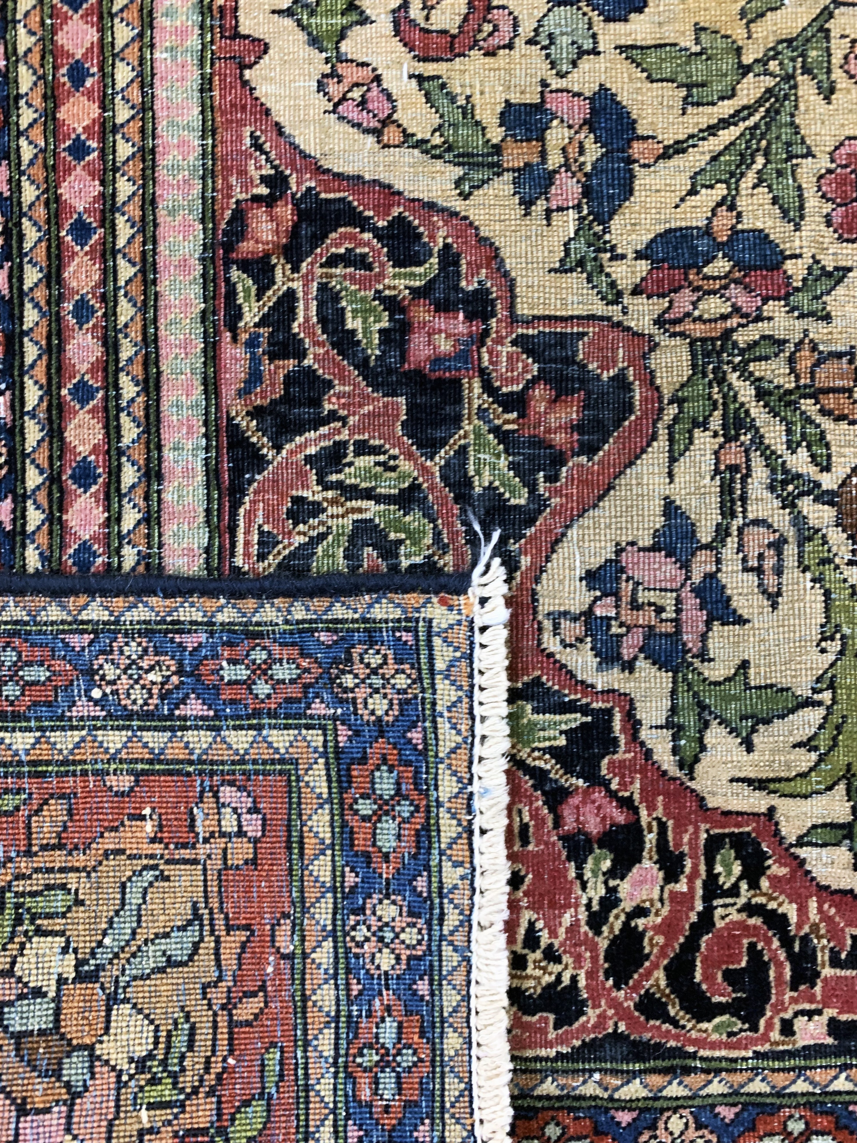 Detail g: Esfahan"Ahmad"antik, Persien, um 1900, Wolle auf Baumwolle, ca. 195 x 140 cm, EHZ: 2-3(gleichmäßig dünn).