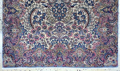 27008057c - Kerman´Lawar´antik fein, Persien, um 1900, Korkwolle auf Baumwolle, ca. 217 x 120 cm, ...