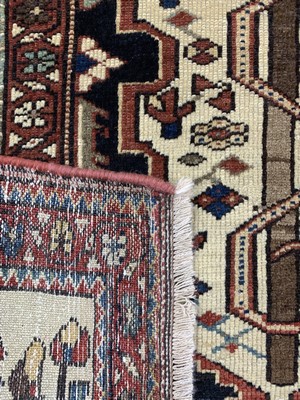 27008060f - Bachtiar´Baum-Teppich´, Persien, um 1920-1930, Wolle auf Baumwolle, ca. 195 x 142 cm, ...