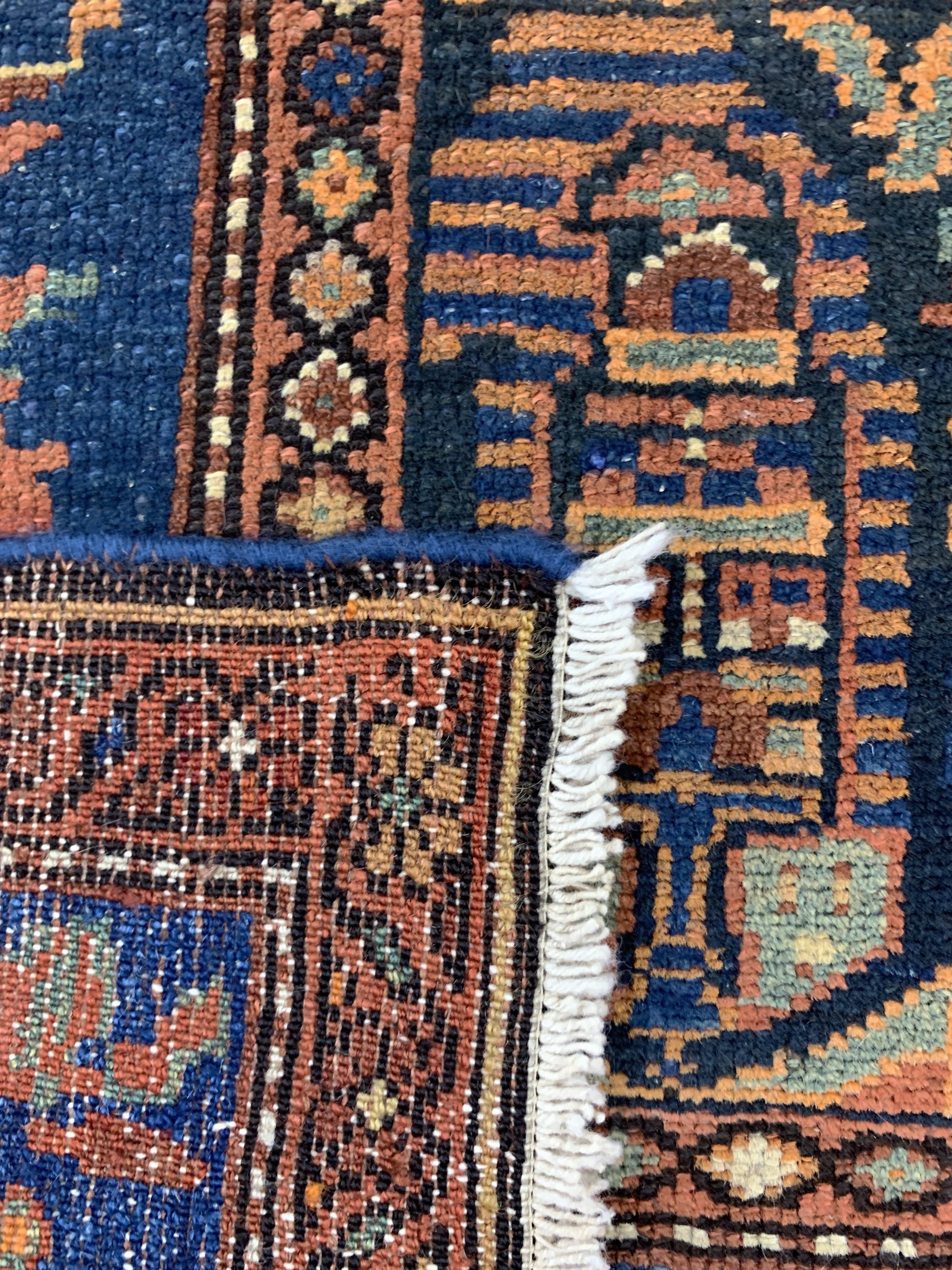Detail e: Antiker Nahawand, Persien, um 1900, Wolle auf Baumwolle, ca. 168 x 112 cm, gereinigt, EHZ: 2, (gleichmäßig dünn)