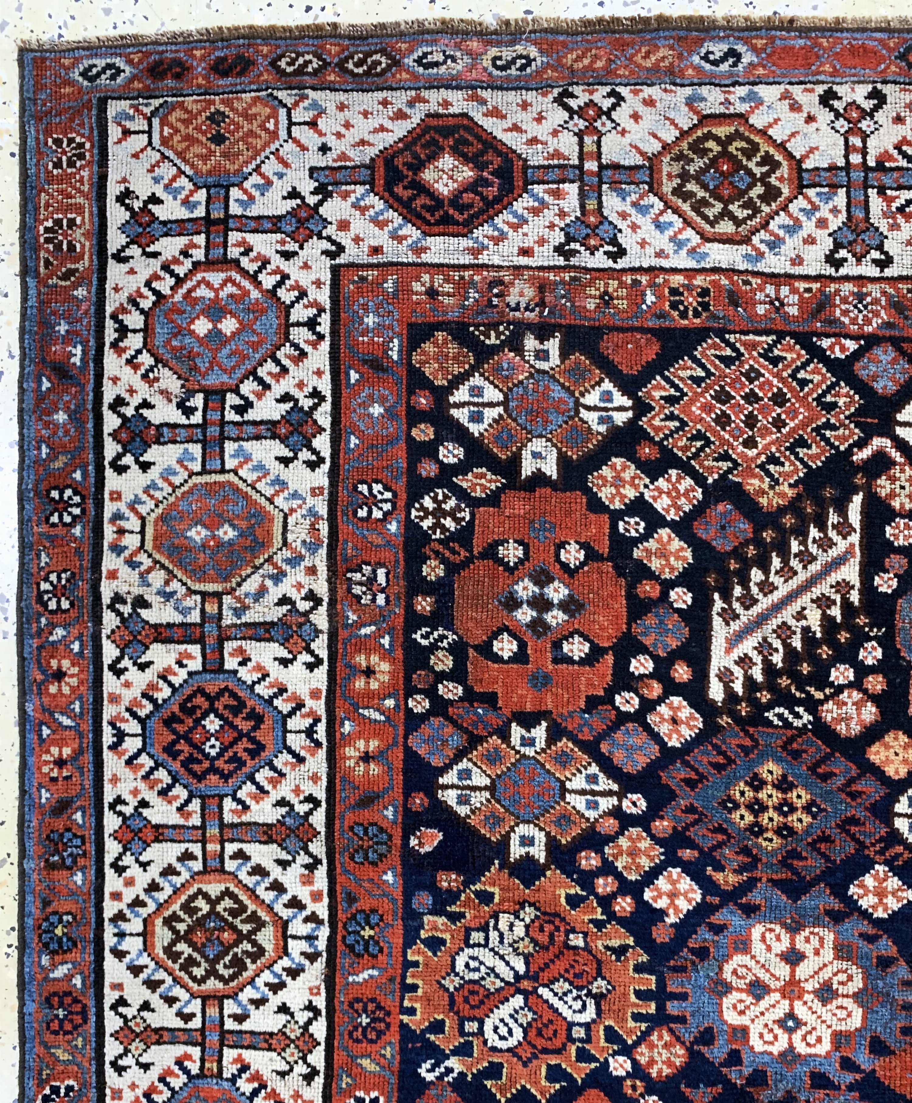 Detail d: Ghaschgai"Shekarlu"antik, Persien, 19.Jhd, Wolle auf Wolle, ca. 252 x 162 cm, restauriert, EHZ: 2(gleichmäßig dünn)