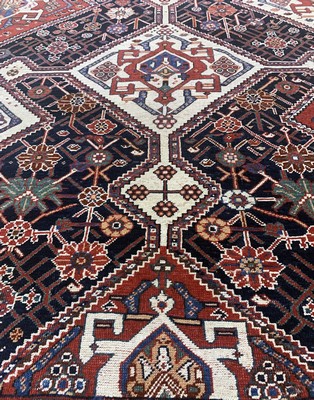 27008228f - Antiker Ghaschgai, Persien, 19.Jhd, Wolle auf Wolle, ca. 187 x 130 cm, restauriert, ...