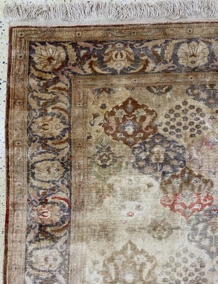 27008396g - Seiden Kayseri alt, Türkei, um 1930-1940, reine Naturseide, ca. 300 x 206 cm, EHZ: 2, ...