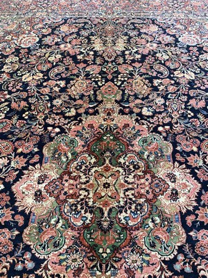 27008405j - Us Re-Import Sarogh, Persien, um 1930-1940,Korkwolle auf Baumwolle, ca. 356 x 276 cm, ...