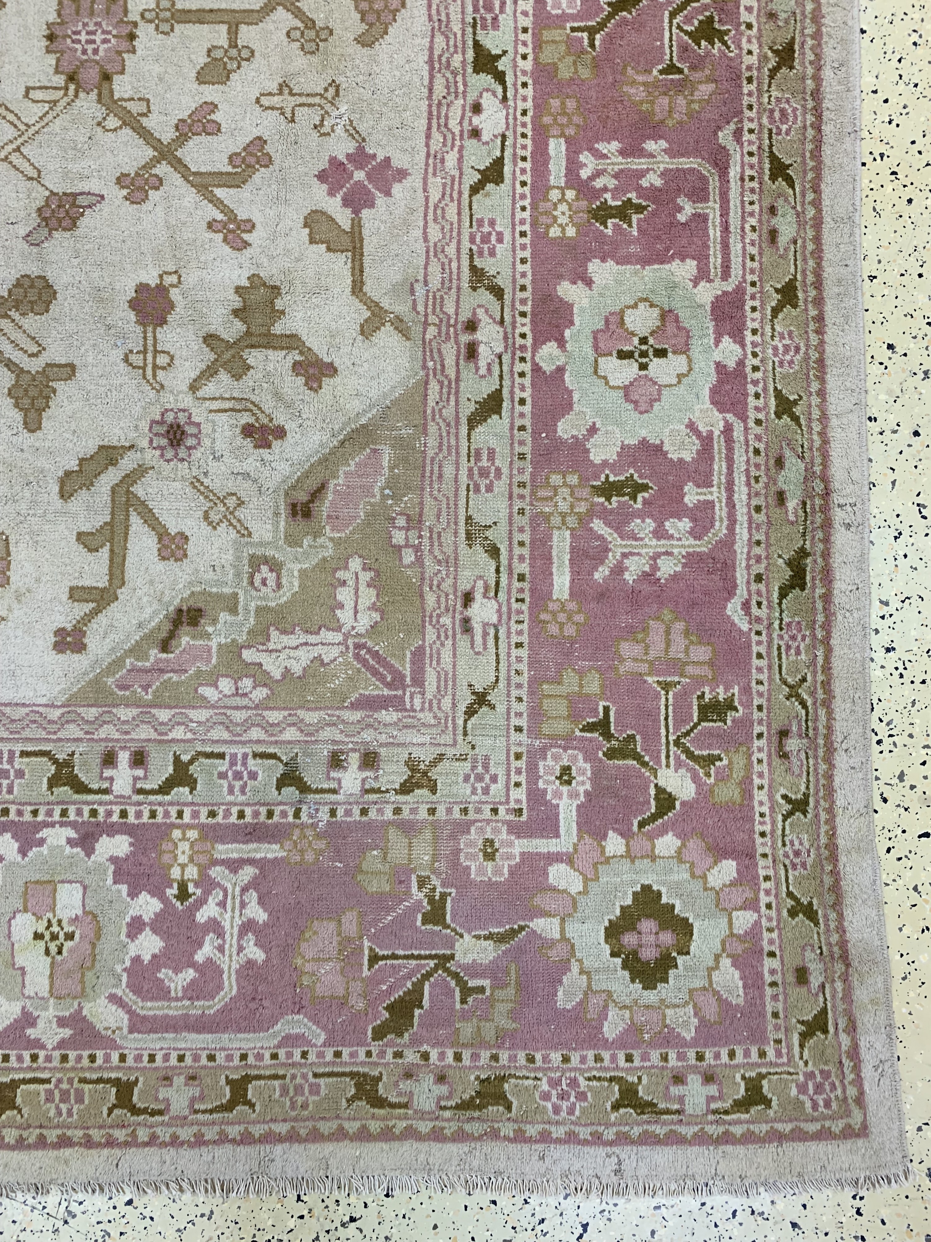 Detail a: Antiker Uschak, Türkei, um 1900, Wolle auf Wolle, ca. 437 x 370 cm, EHZ: 4