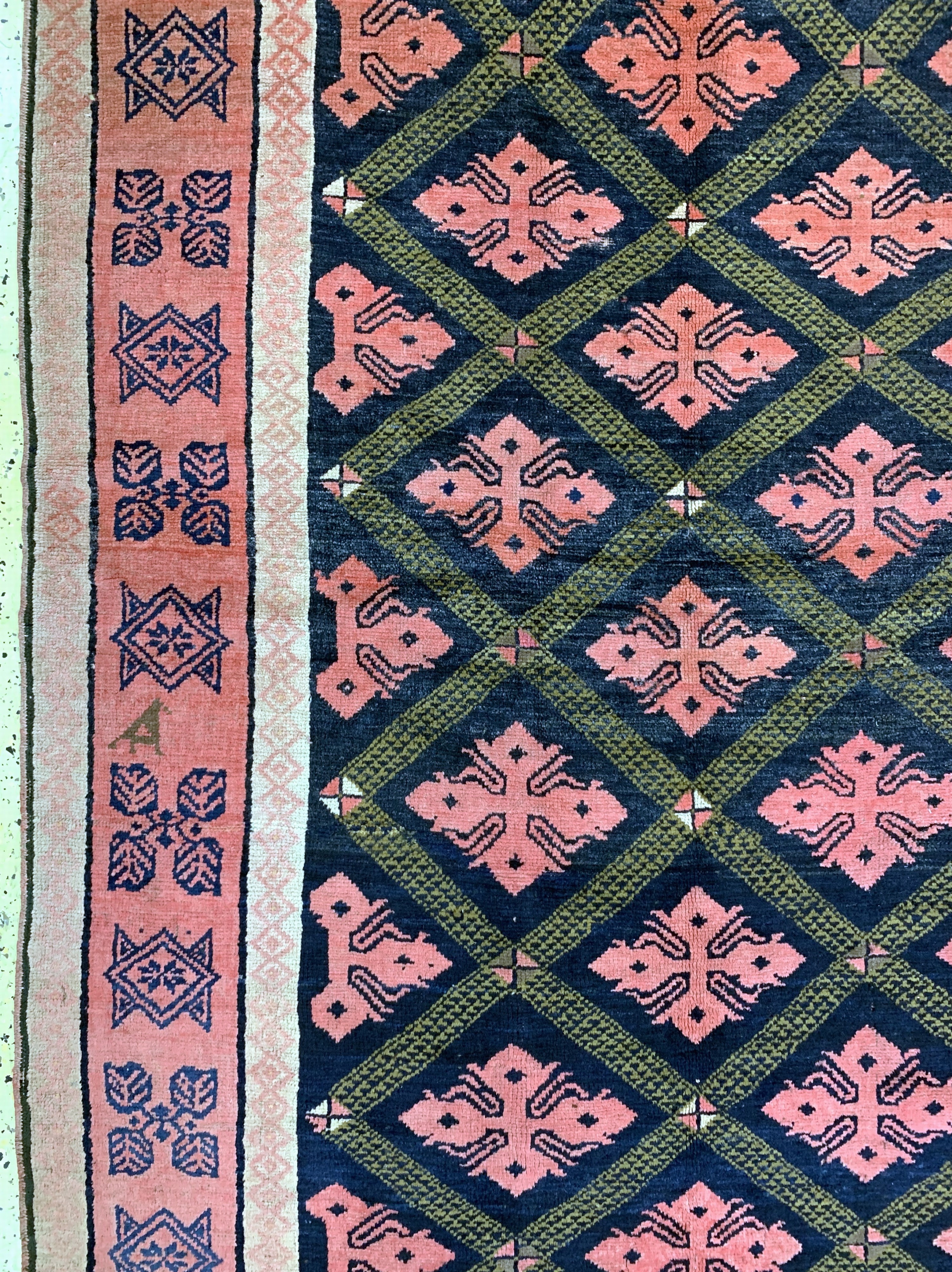 Detail c: Antiker Karabagh"Kelley", Kaukasus, datiert1331(1909), Wolle auf Wolle, ca. 460 x 223 cm,EHZ: 2-3