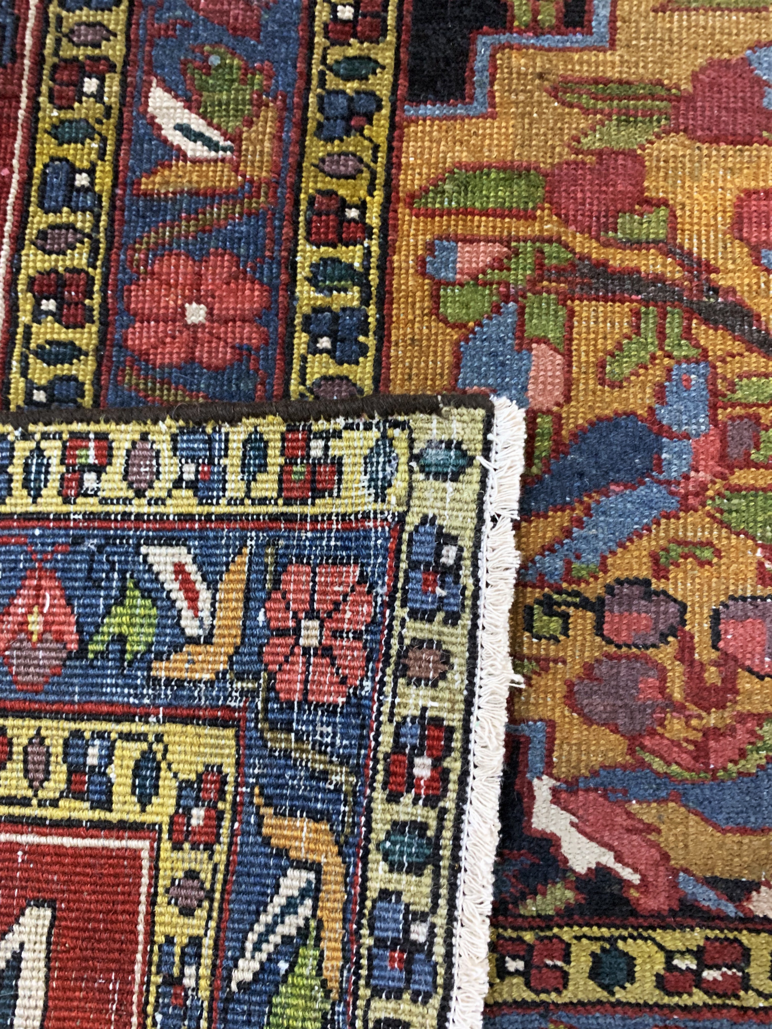 Detail j: Bachtiar"Kelley", Persien, um 1920-1930, Wolle auf Baumwolle, ca. 402 x 207 cm, EHZ: 2-3, (restauriert)