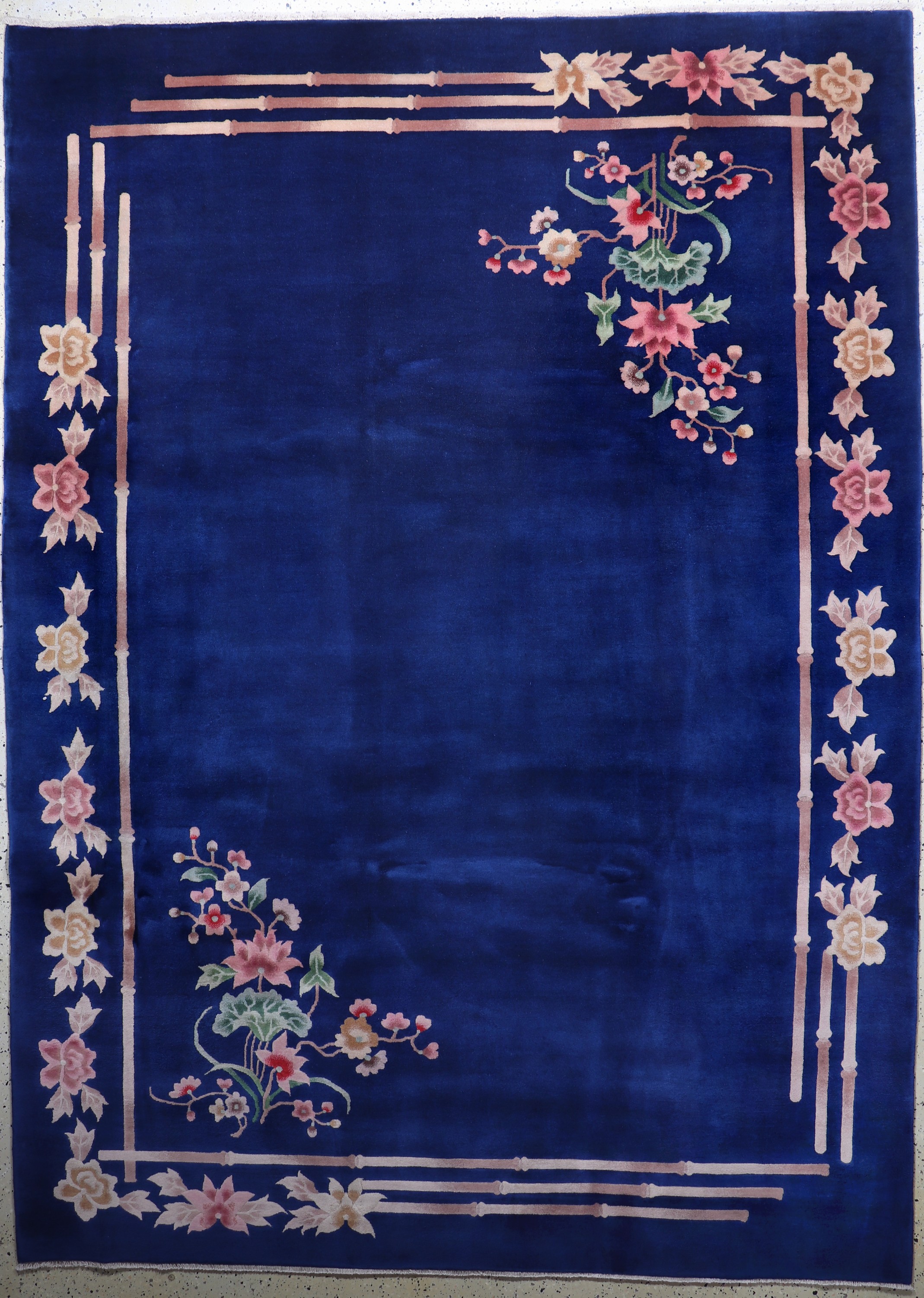 Image 27008592 - Peking´Art-Deco´fein, China, um 1920-1930, Korkwolle auf Baumwolle, ca. 342 x 250 cm, ...