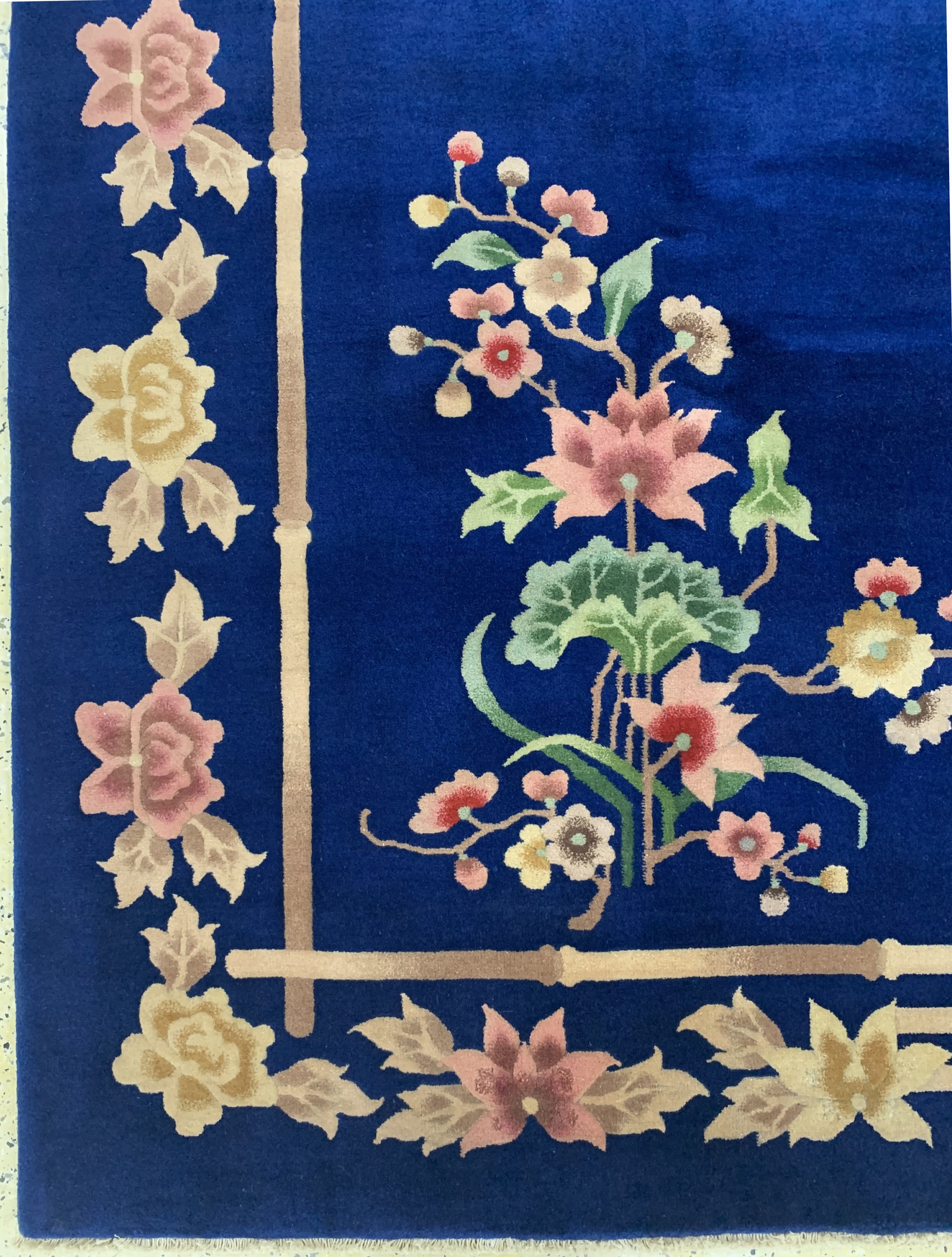Detail c: Peking"Art-Deco"fein, China, um 1920-1930, Korkwolle auf Baumwolle, ca. 342 x 250 cm, gereinigt, (nahezu neuwertig)