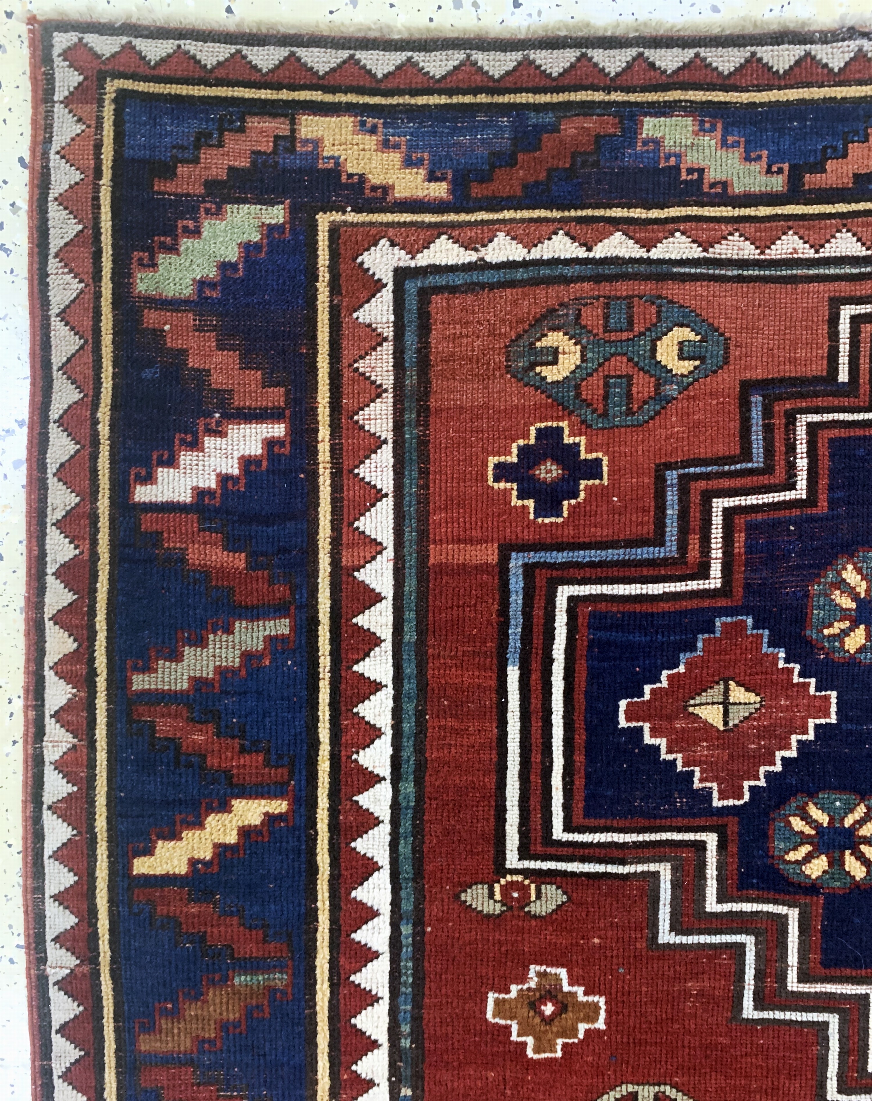 Detail e: "Loripampak"Kazak antik, Kaukasus, 19.Jhd, Wolle auf Wolle, ca. 218 x 150 cm, restauriert, EHZ: 2, (gleichmäßig dünn)