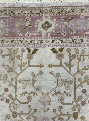 27008573h - Antiker Uschak, Türkei, um 1900, Wolle auf Wolle, ca. 437 x 370 cm, EHZ: 4