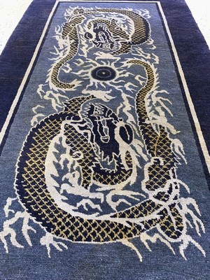 27008587d - Peking´Drachen-Teppich´, China, um 1900, Wolle auf Baumwolle, ca. 183 x 100 cm, EHZ: ...