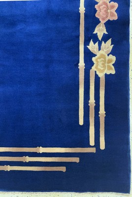 27008592d - Peking´Art-Deco´fein, China, um 1920-1930, Korkwolle auf Baumwolle, ca. 342 x 250 cm, ...