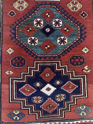 27008597c - ´Loripampak´Kazak antik, Kaukasus, 19.Jhd, Wolle auf Wolle, ca. 218 x 150 cm, ...