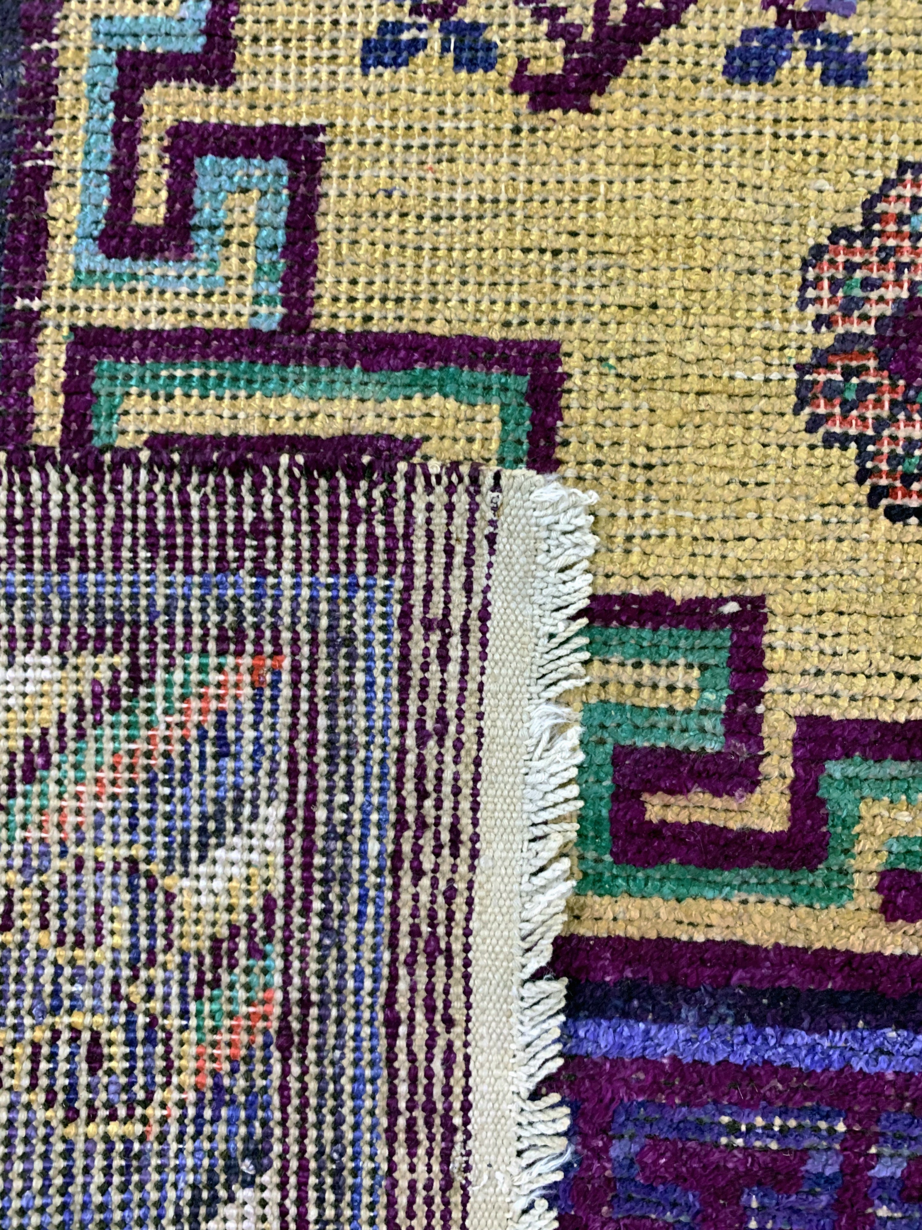Detail f: Seiden Khotan antik, Turkestan, 19.Jhd, Seide auf Baumwolle, ca. 272 x 140 cm, EHZ: 3