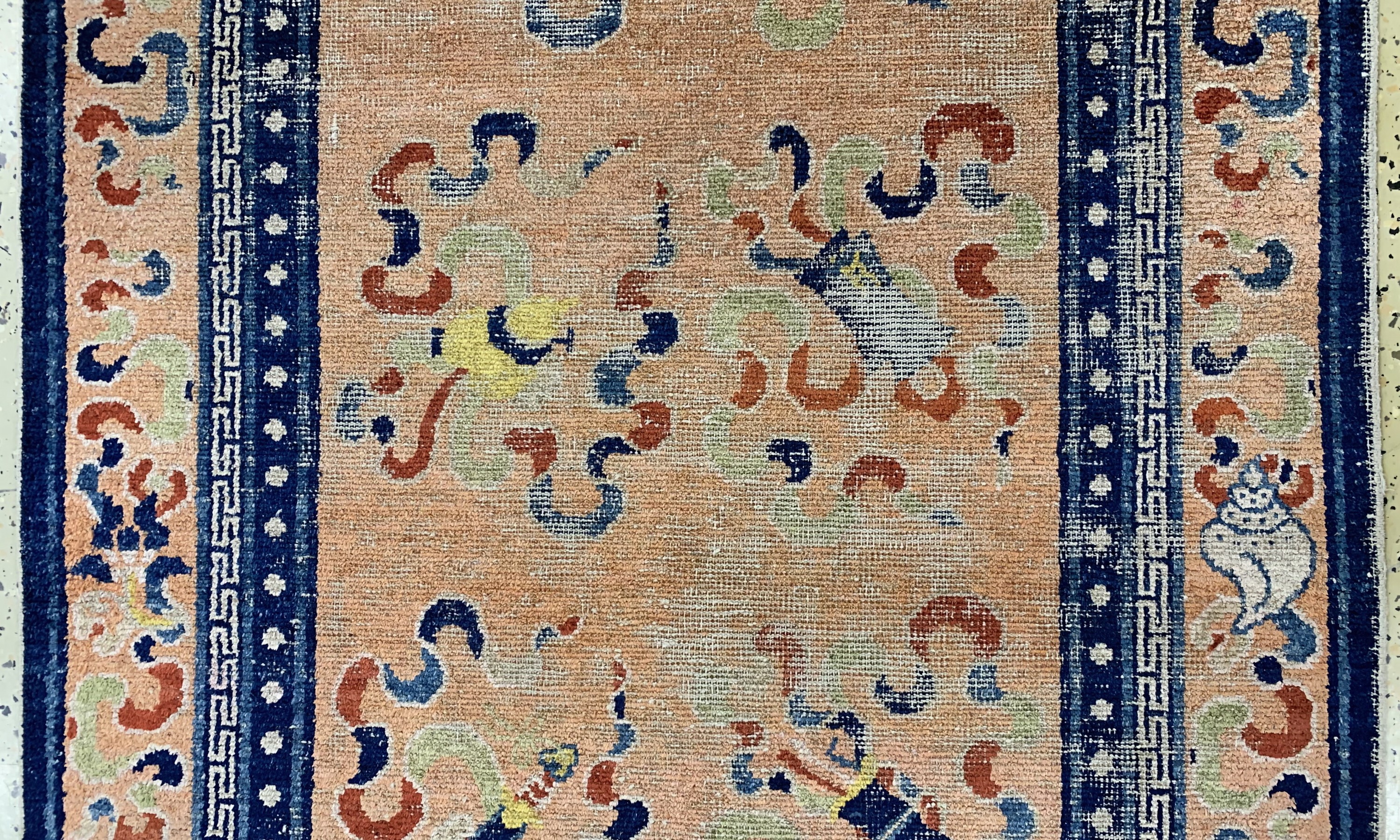 Detail b: Seiden Ning-Hsia antik, China, um 1900, Seide auf Baumwolle, ca. 175 x 92 cm, EHZ: 3