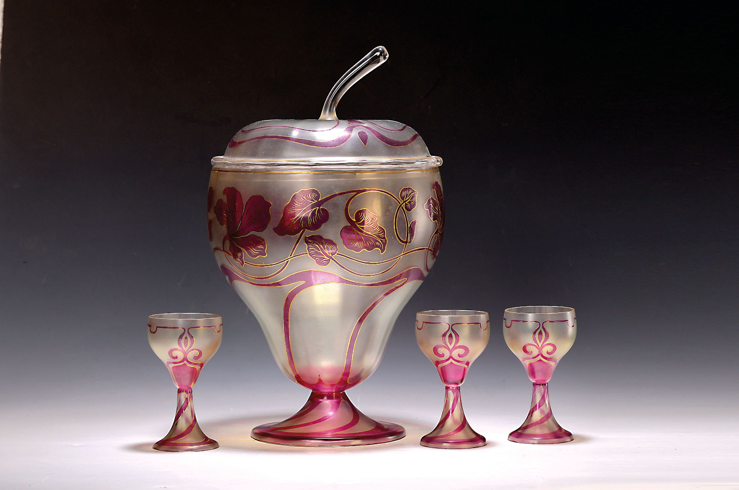 Image 27008625 - Jugendstil Bowleservice, Anfang 20.Jh., farbloses Glas, mattiert, roter ...