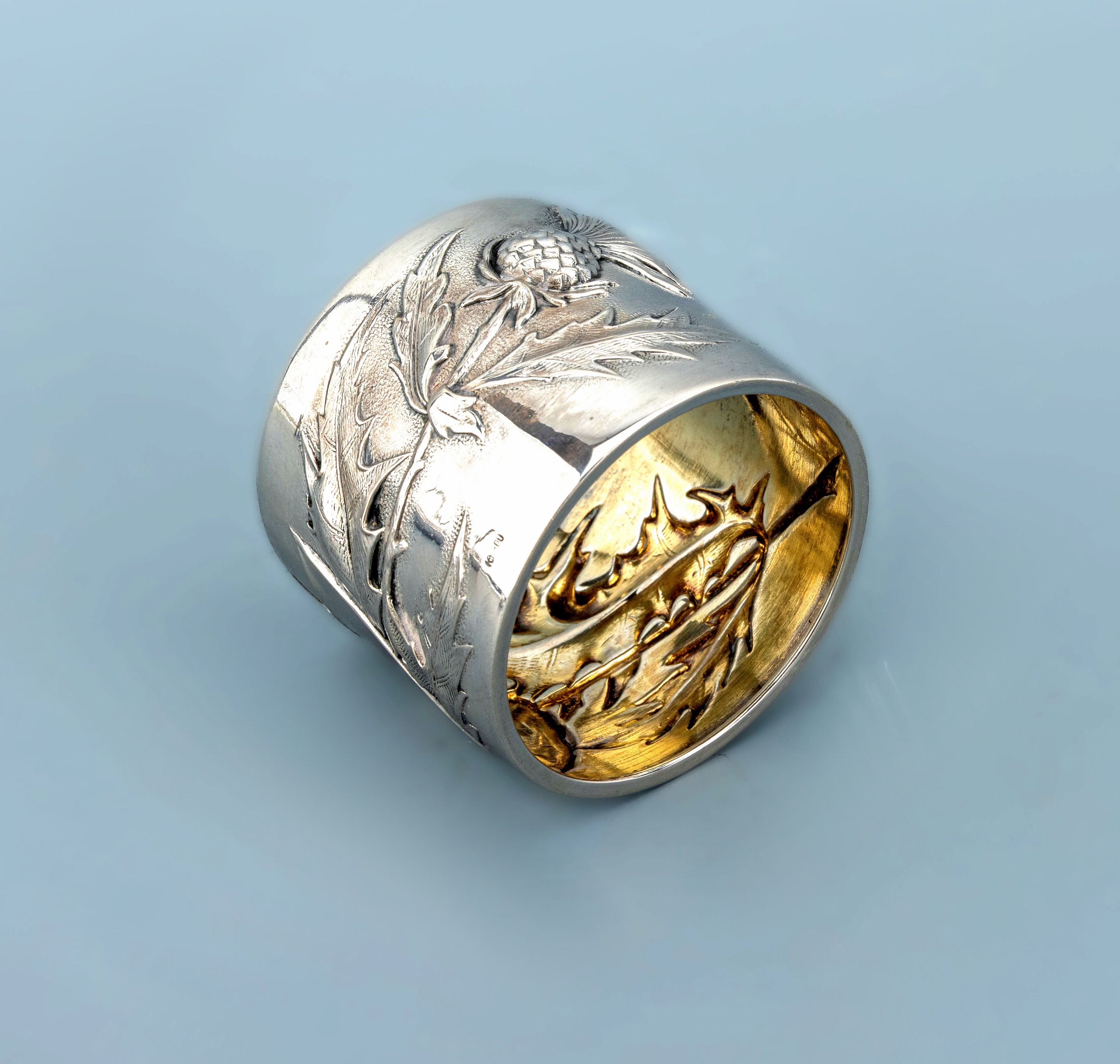 Image 27009302 - Serviettenring, deutsch um 1900, 800er Silber, innenvergoldet, Ilexdekor, Kartusche ...