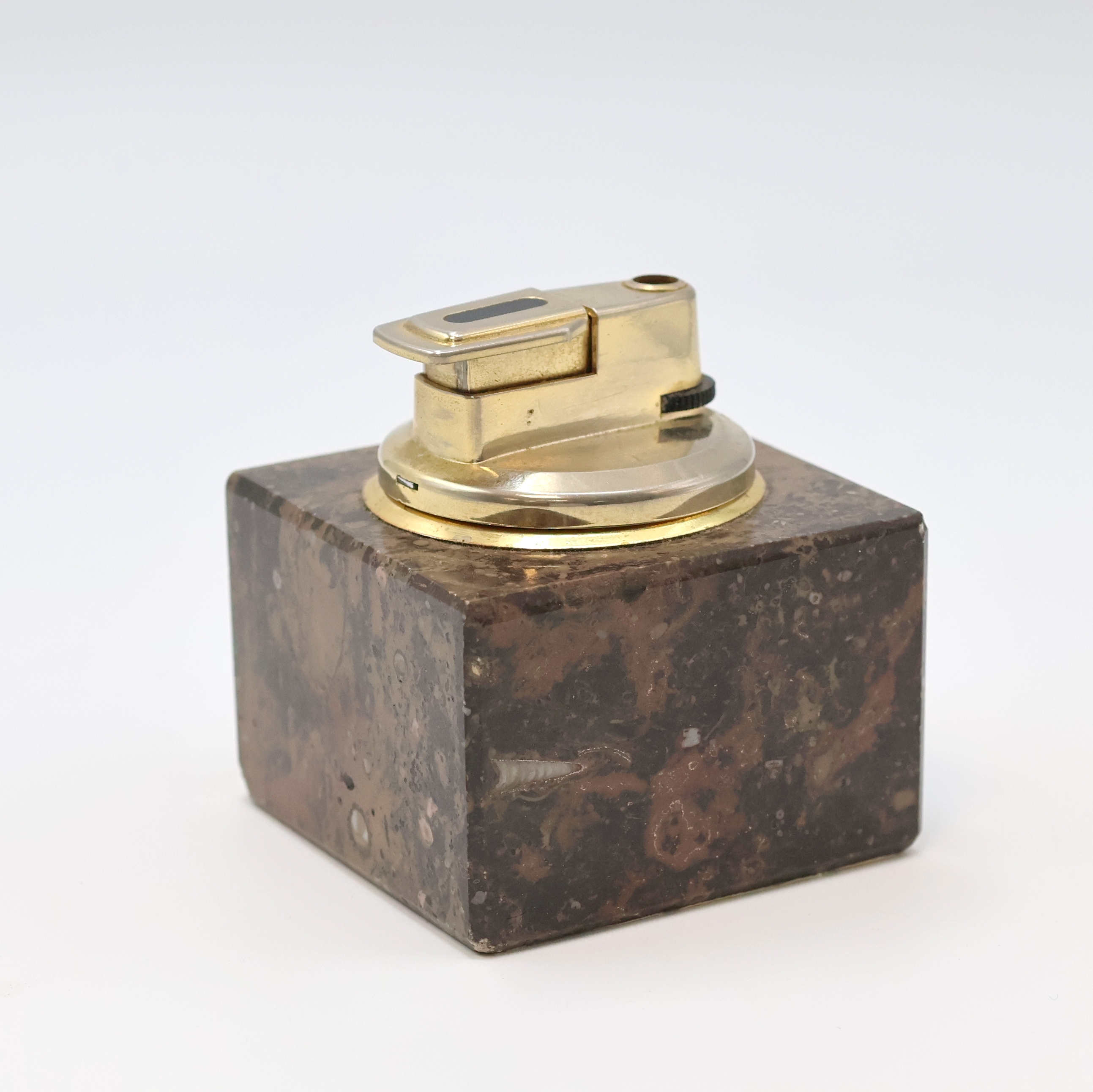 Detail a: ROLEX Tischfeuerzeug auf marmorierten Sockel, Schweiz, M. ca. 6,5 x 6 x 6 cm, Gew. ca. 381g, Funktion ungeprüft