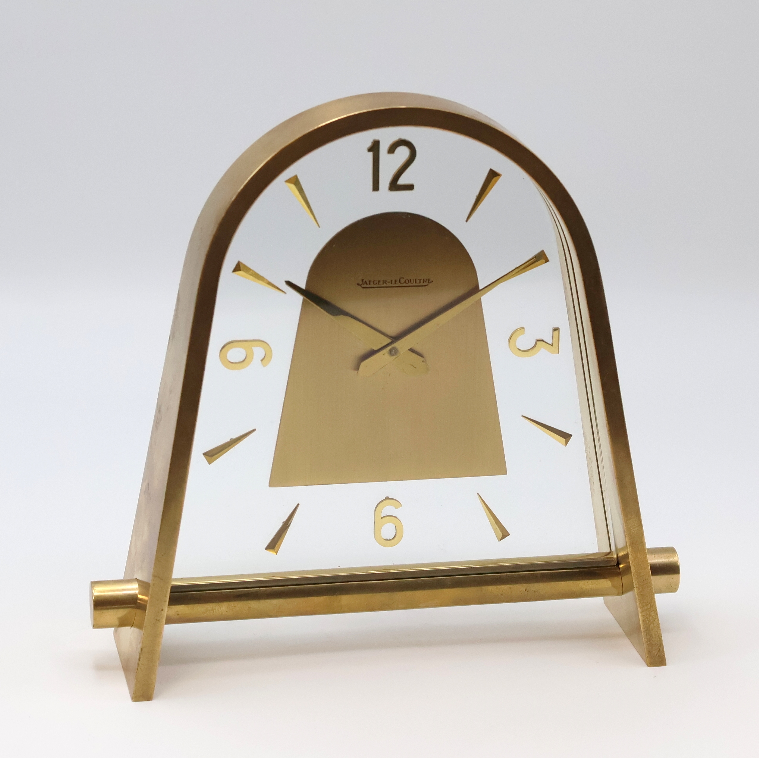 Image 27009373 - Jaeger-LeCoultre Tischuhr, Schweiz um 1965, Handaufzug, verg. Geh., Glas-Zifferbl. m. ...