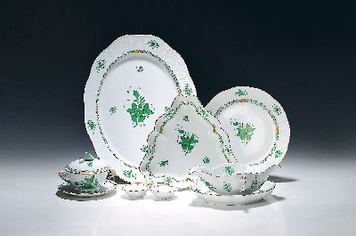Image Speiseservice Apponyi grün, Herend, Ungarn, Porzellan, Goldstaffage, 12 Speiseteller D. ...