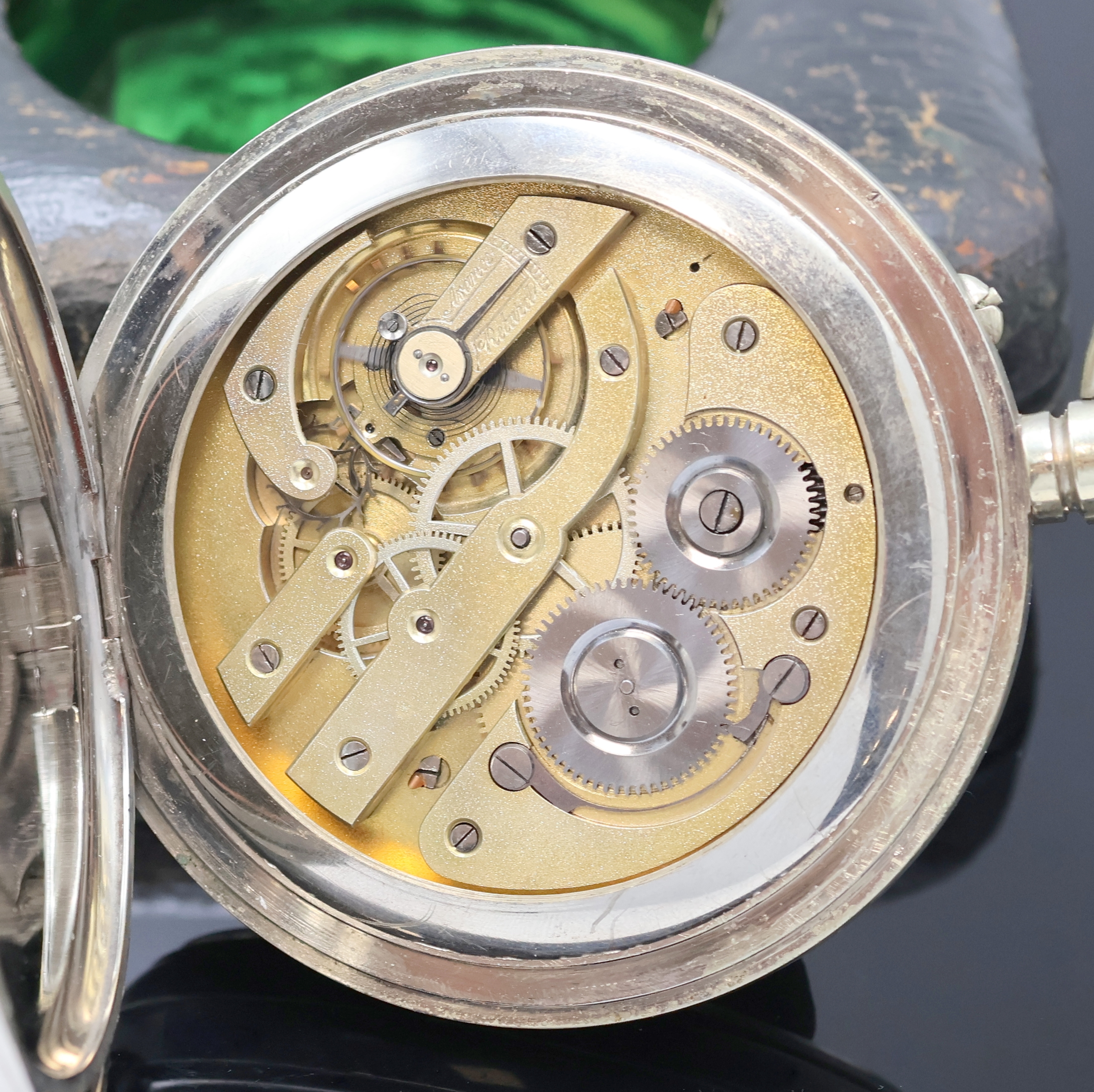 Detail f: A.WEBSTER & Co große Eisenbahner-Taschenuhr in Nickel, Schweiz um 1890, glattes Geh. dell., Emailzifferbl. riss., röm. Zahlen, gebl. Zeiger, kl. ...