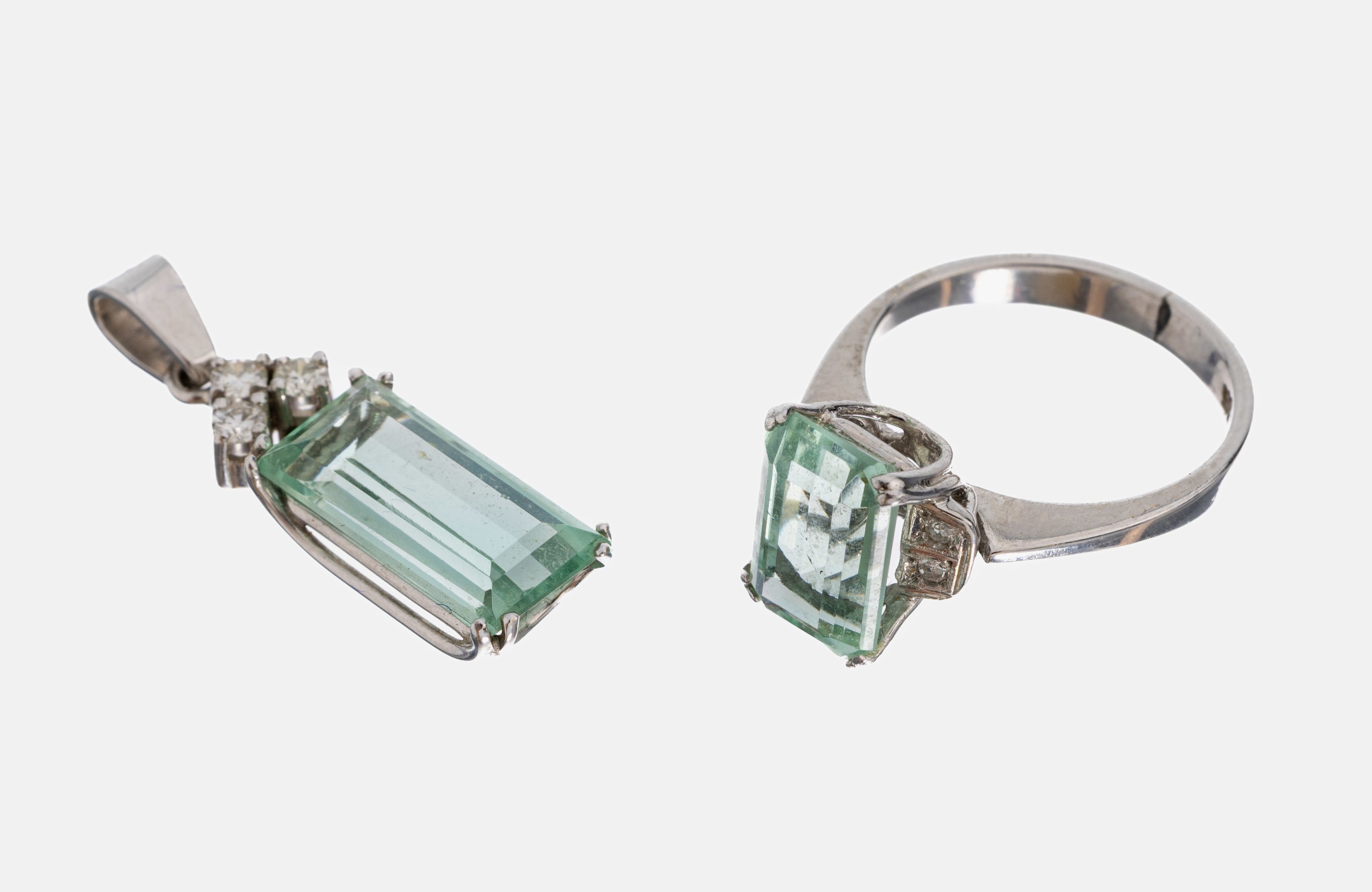 Image 27010089 - 14 kt Gold Topas-Diamant-Schmuckset, WG 585/000, best. aus: 1 Ring, RW 49, und 1 ...