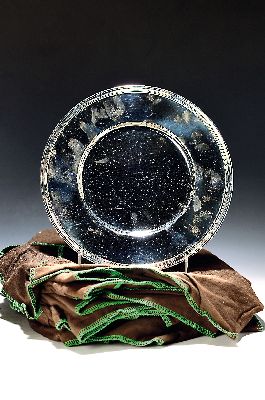 Image 12 Platzteller, Christofle, Frankreich, versilbert, geriefter Rand, D. 30 cm