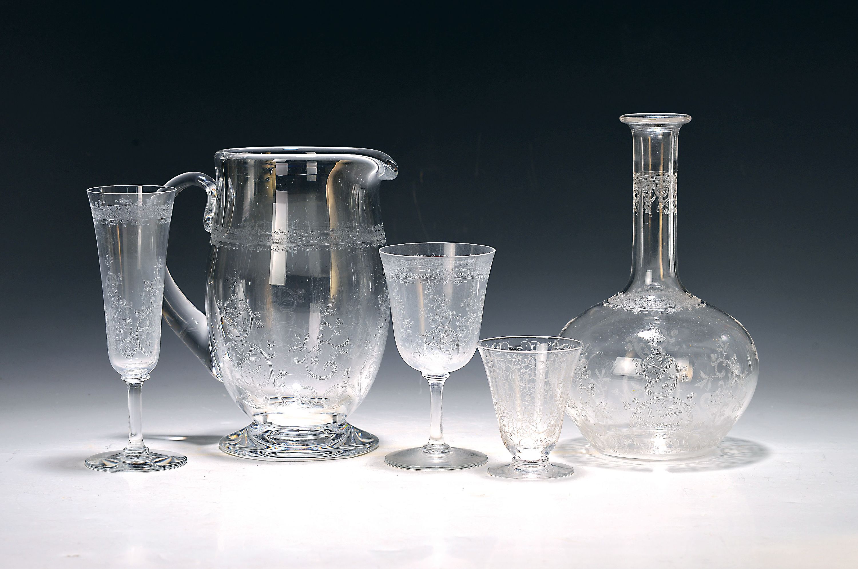 Image 27010149 - Trinkglasset ´Lafayette´, Baccarat, farbloses Glas, fein geätzter Dekor, 12 ...
