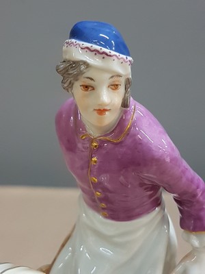 27010141e - Porzellanfigur, Meissen, 20. Jh., Weinverkäufer aus der Serie: Crie de Paris, Entw. von ...