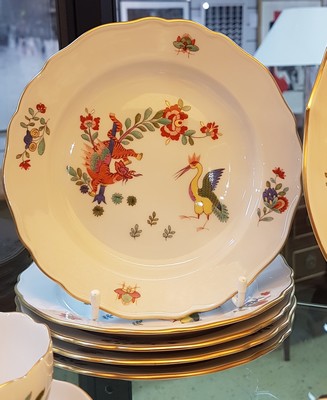 27010143c - Kaffeeservice, Meissen, 20. Jh., 1. Wahl, Kakiemondekor mit Kranich und Löwen, bunt ...