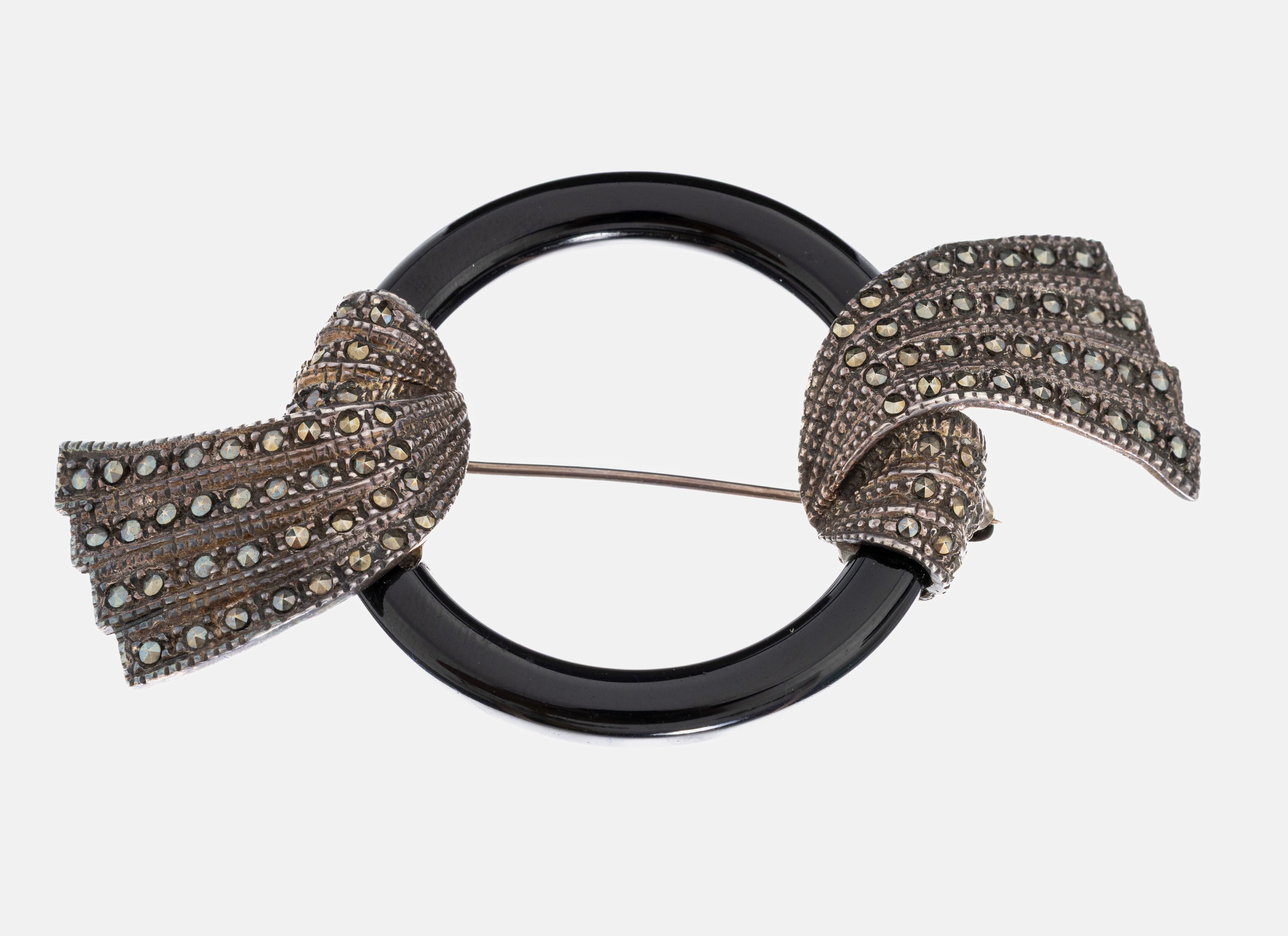 Image 27010224 - Art Deco Onyx-Markasit-Brosche, um 1930, 925er Silber, Onyx-Kreis, Silber-Elemente mit ...