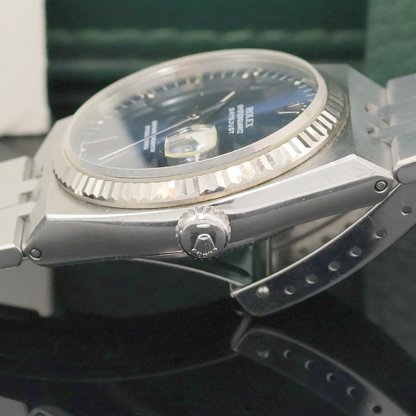 Detail f: ROLEX Oysterquartz Datejust Herrenarmbanduhr Referenz 17014, Schweiz verk. lt. beil. Zertifikat 02/1998, Chronometer der Superlative in Edelstahl ...