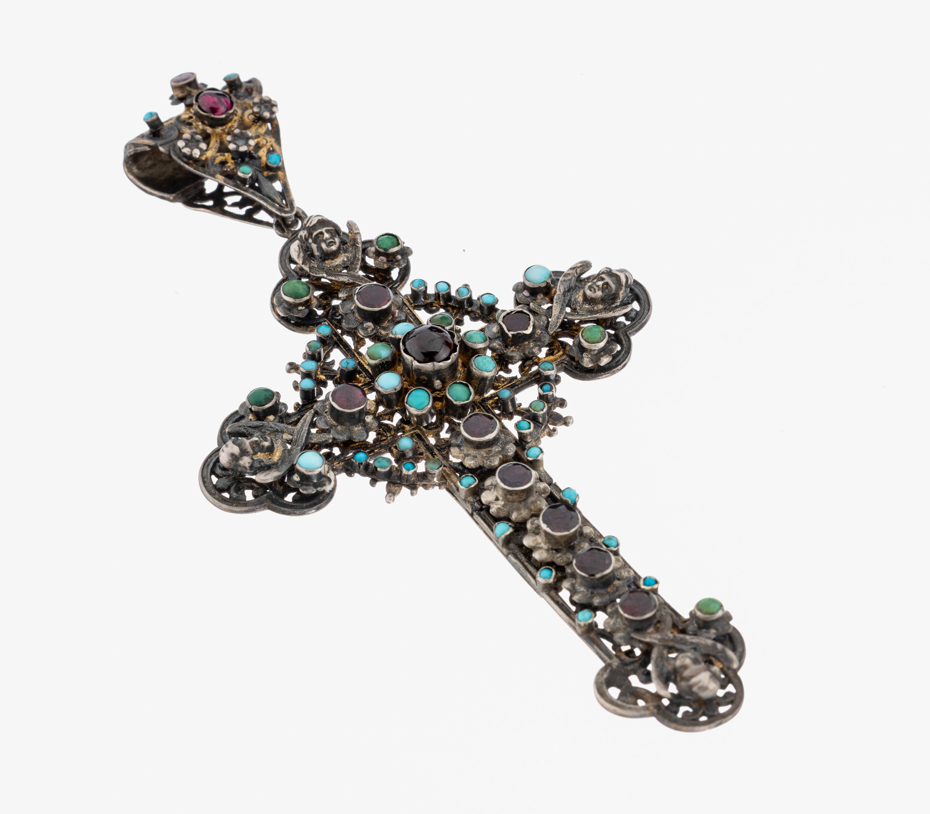 Image 27010285 - Türkis-Granat-Kreuzanhänger, um 1860, Silber gepr., reiches Dekor mit blütenf. ...