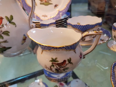 27010234f - Frühstückservice für 6 Personen, Herend Ungarn, 20. Jh., Dekor Rothschild mit blauem ...