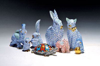 Image 8 Porzellanfiguren, Herend Ungarn, 20. Jh., versch. Tierfiguren, davon sechs mit blauem ...