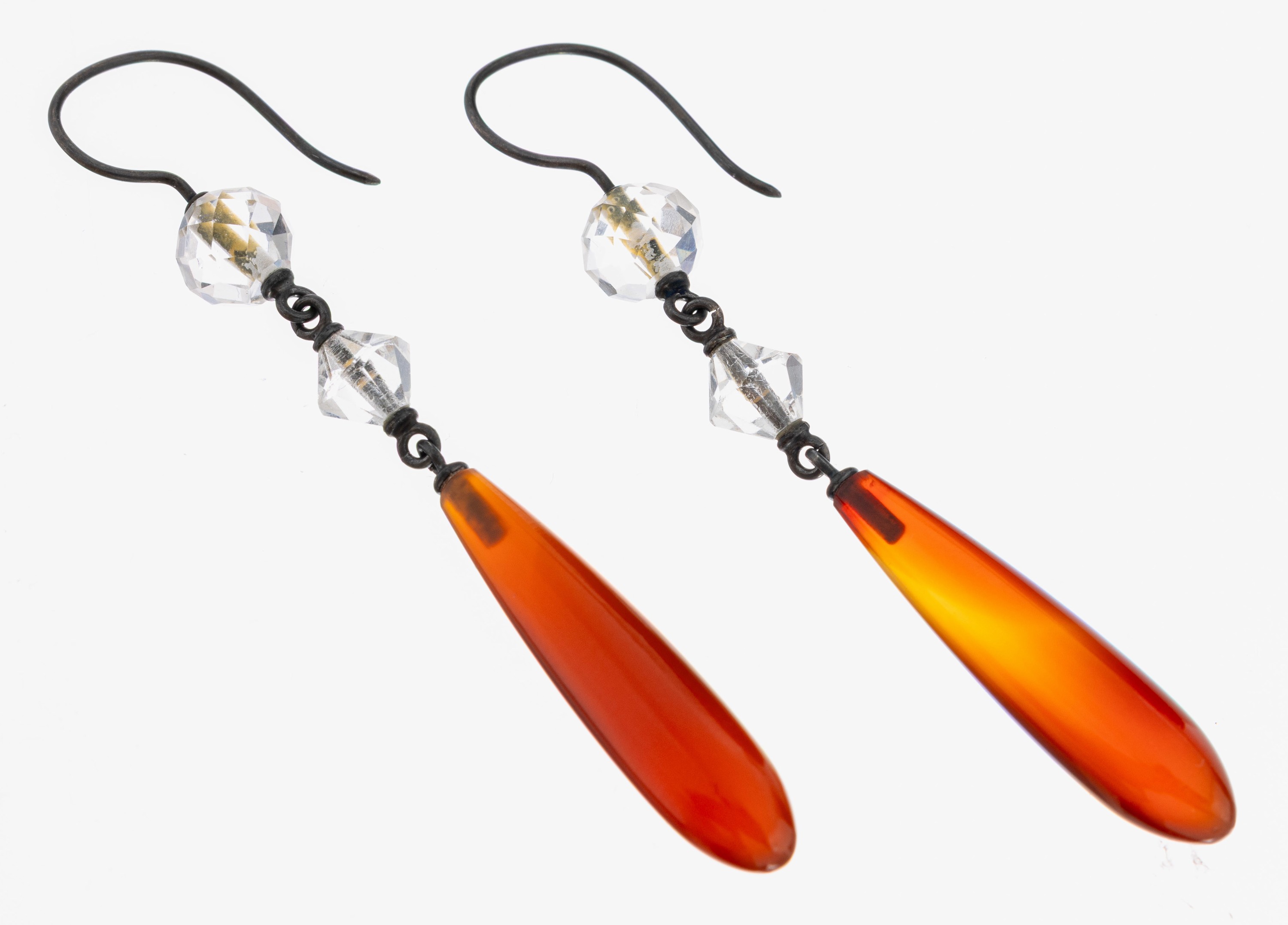 Image 27010358 - Paar Bergkristall-Karneol-Ohrhänger, Idar- Oberstein um 1900, länglich bewegl., ...