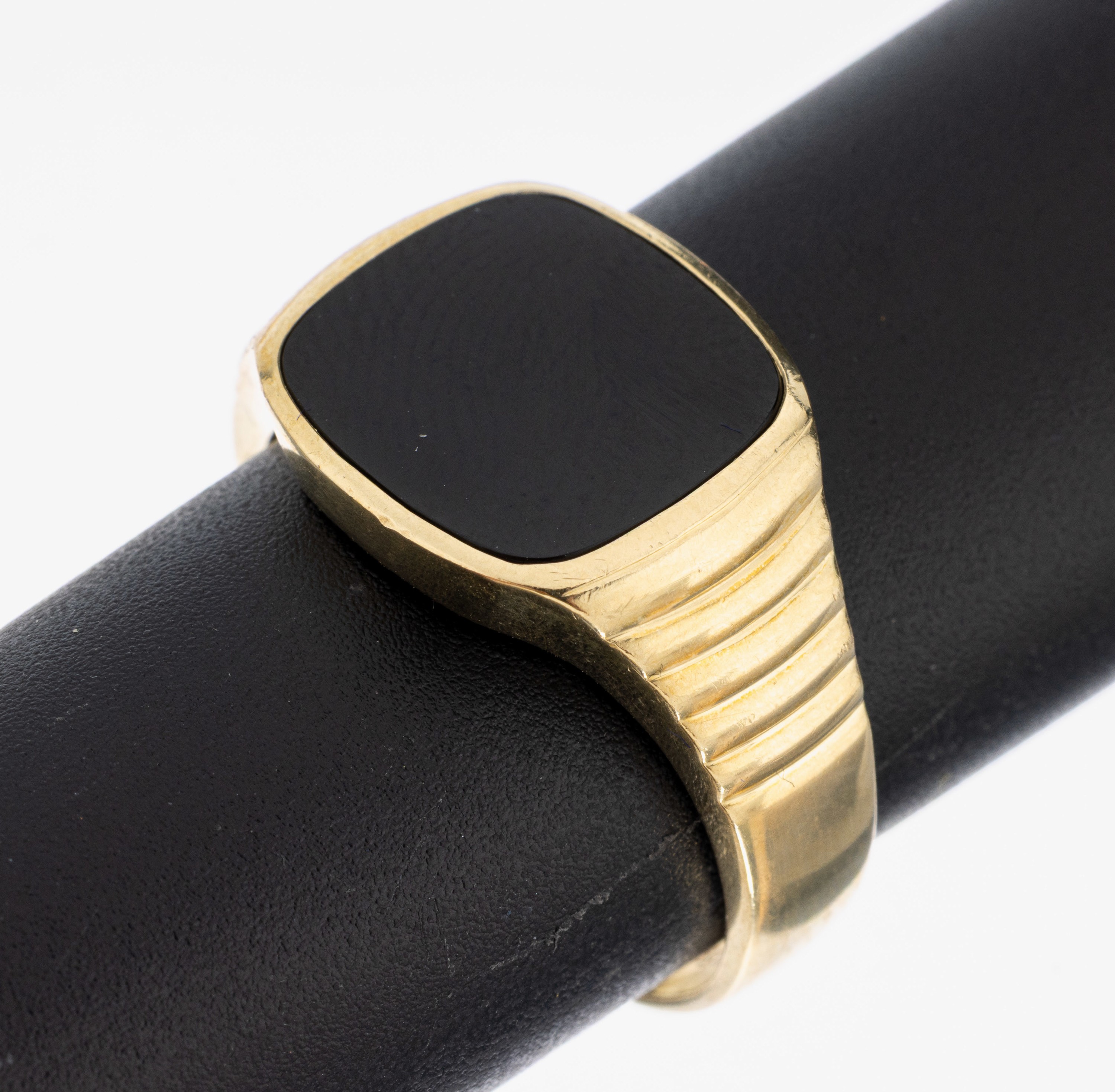 Image 27010374 - 14 kt Gold Onyx-Siegelring, GG 585/000, Ringschultern getreppt, freie Onyx-Platte, RW ...