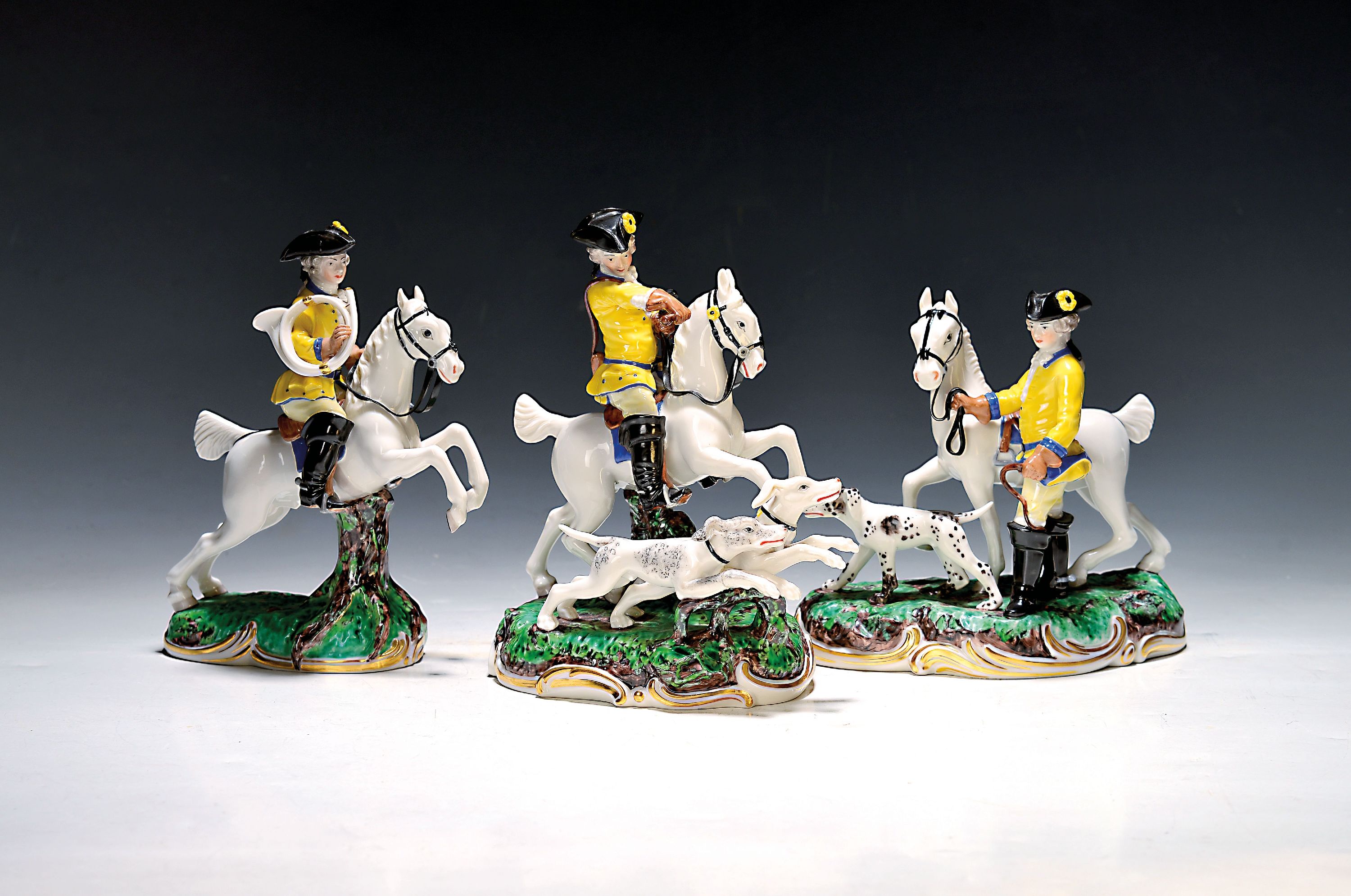 Image 27010491 - 3 Porzellanfiguren nach Frankenthaler Vorbild ´Gelbe Jagd´, Nymphenburg, 20.Jh, ...