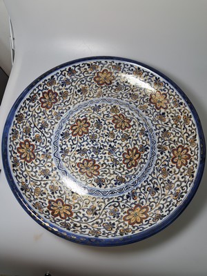 27010504i - Paar Teller, China, um 1900, , Porzellan, unterglasurblauer Dekor, Rot und Golden ...